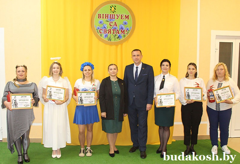 Молодежный конкурс «Автоледи 2025», посвященный Дню народного единства, провели в Буда-Кошелево