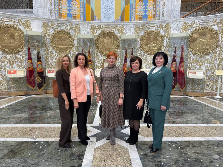 Белая Русь во Дворце Независимости: почувствовать историю изнутри