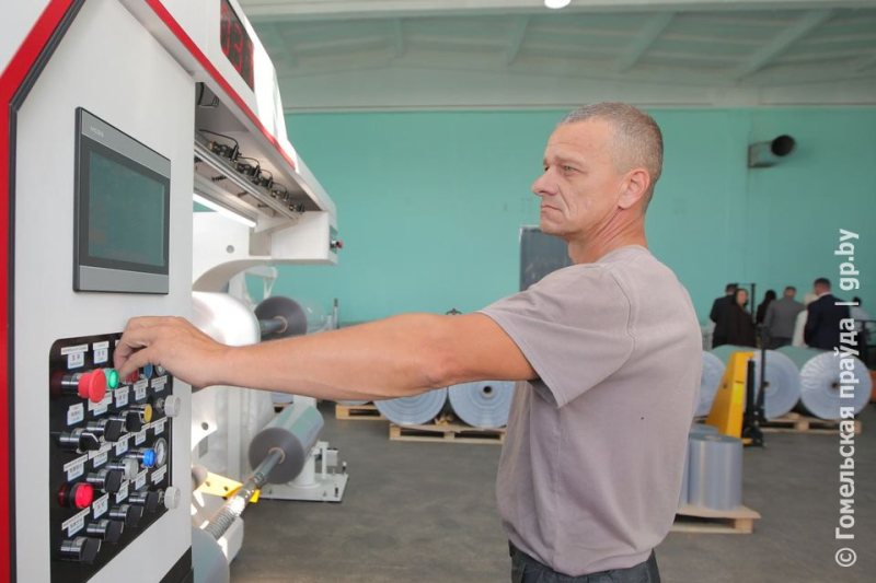 Сергей Масляк обсудил с коллективом СП «АМИПАК»-ОАО ценности единства, мира и согласия