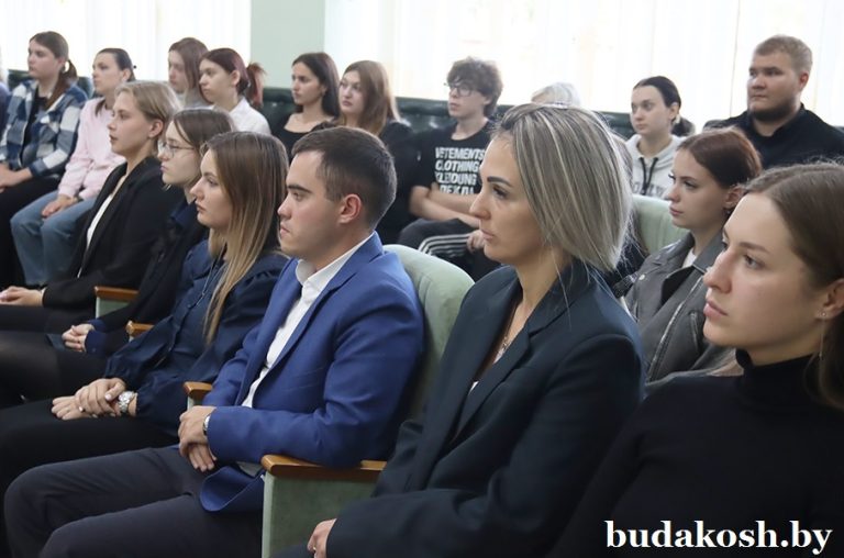 В Буда-Кошелевском районе прошла диалоговая площадка «Беларусь молодая, независимая, единая»