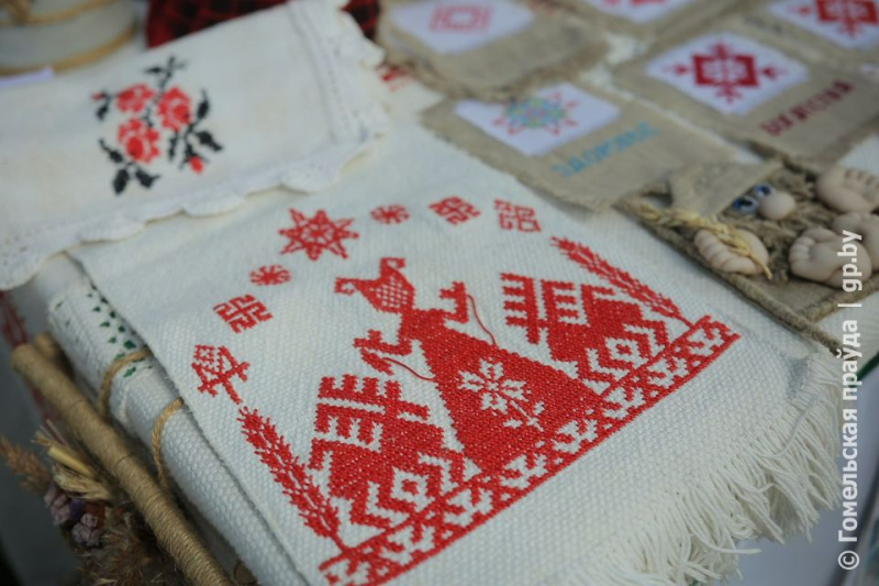 На Будакошелевщине прошел фестиваль рушников