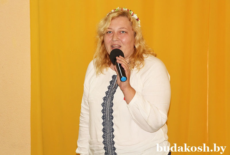 Молодежный конкурс «Автоледи 2025», посвященный Дню народного единства, провели в Буда-Кошелево