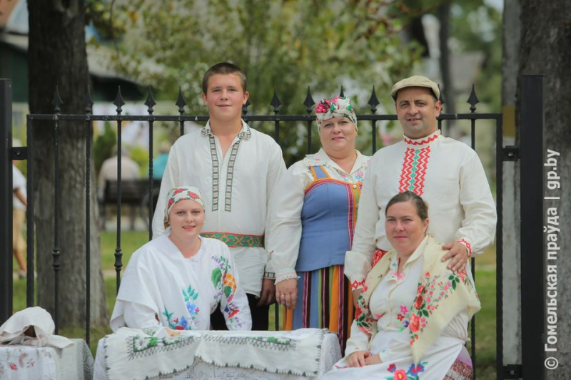На Будакошелевщине прошел фестиваль рушников