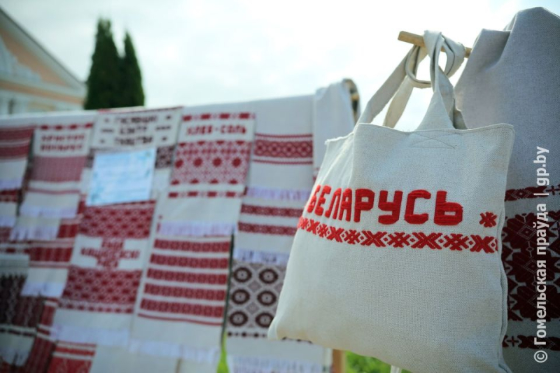 На Будакошелевщине прошел фестиваль рушников