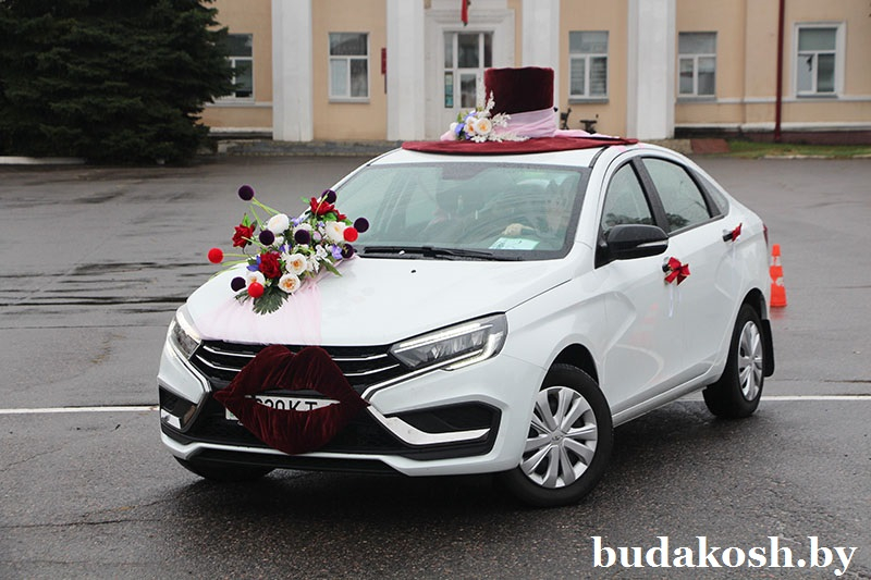 Молодежный конкурс «Автоледи 2025», посвященный Дню народного единства, провели в Буда-Кошелево