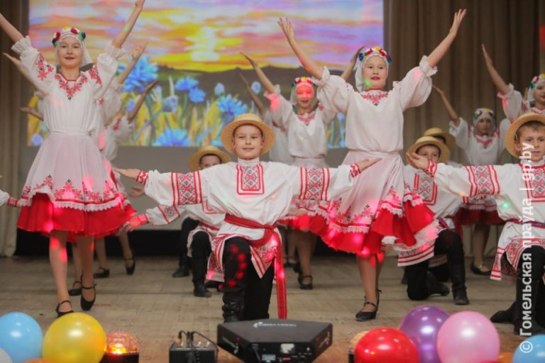 Уваровичский центр творчества Буда-Кошелевского района отпраздновал двойной юбилей