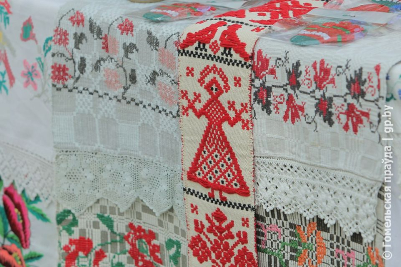 На Будакошелевщине прошел фестиваль рушников