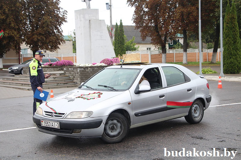 Молодежный конкурс «Автоледи 2025», посвященный Дню народного единства, провели в Буда-Кошелево