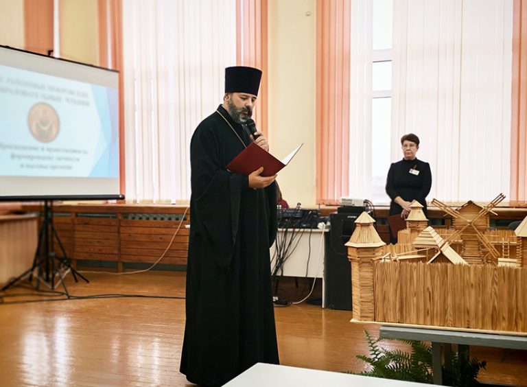 XI районные Покровские образовательные чтения прошли на базе Уваровичской школы