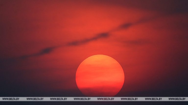 На Солнце произошла вторая за сутки вспышка высшего балла Х