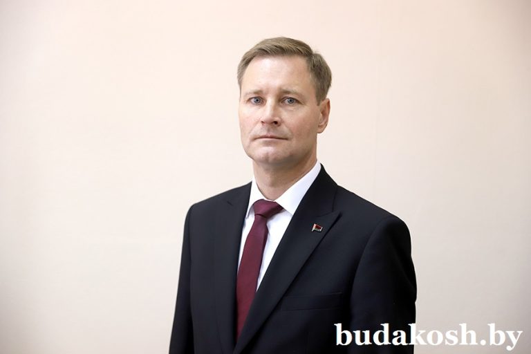 Евгений Витальевич Новик назначен директором коммунального жилищного унитарного предприятия «Буда-Кошелевский коммунальник»