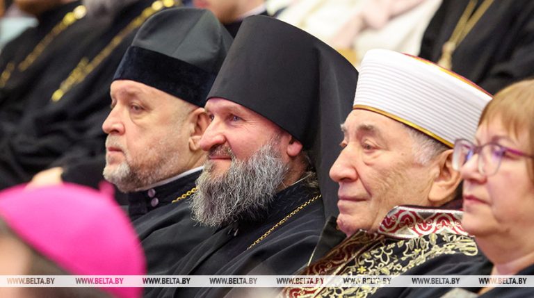 Высокий уровень разводов. Какие еще острые темы поднимались на Рождественских чтениях