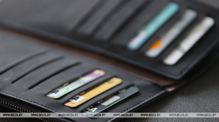 Банковские карточки могут не работать в Беларуси в ночь на 5 декабря