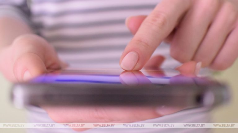 Минсвязи о роуминге в России: белорусы смогут не ждать 24 часа, чтобы получить доступ к интернету